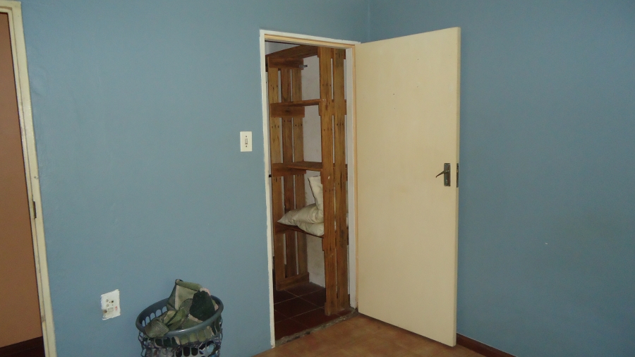 2 Bedroom Property for Sale in Pelican Park Western Cape